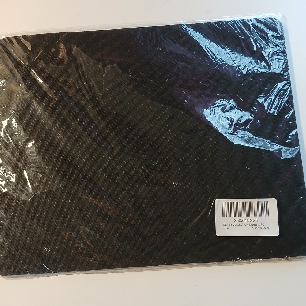 Mickey and Minnie Mouse Art Mousepad - Picture 6 of 8